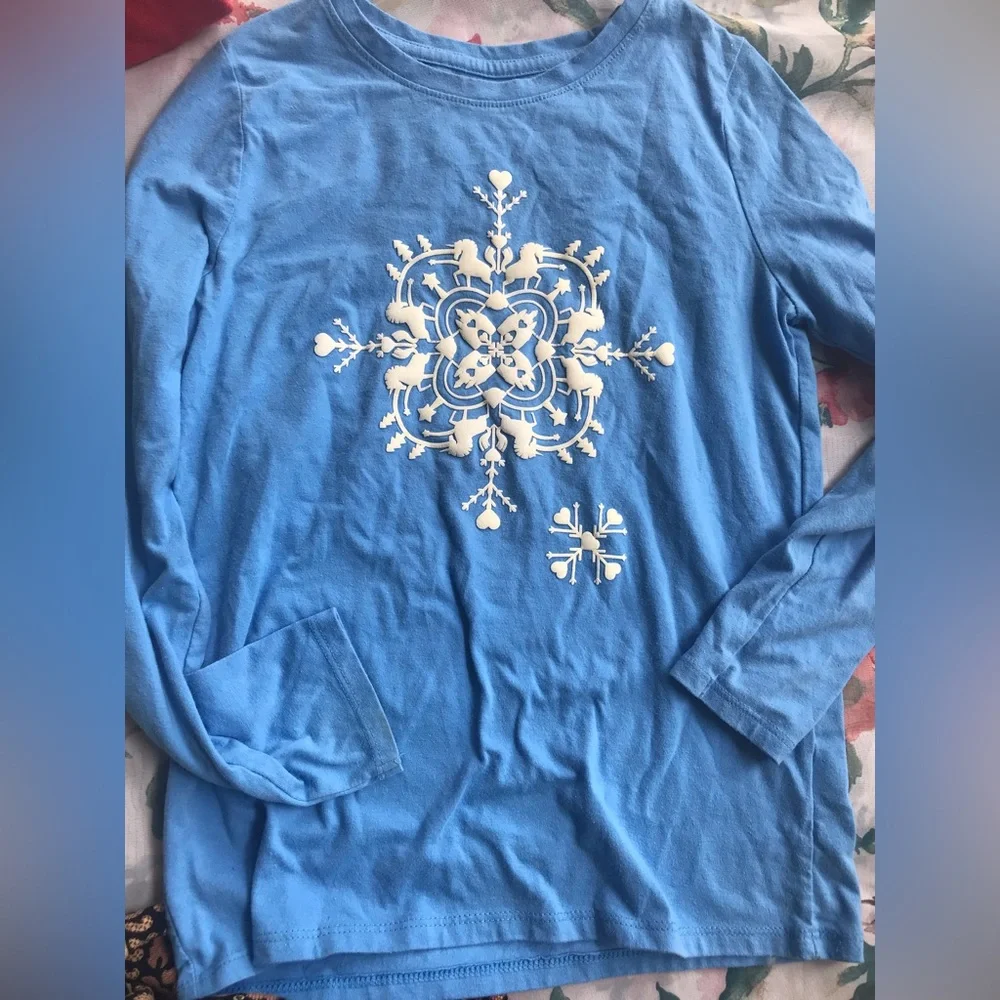 5 pcs two long-sleeved shirts one dress and two sweaters for girls size 7/8 - Picture 9 of 11